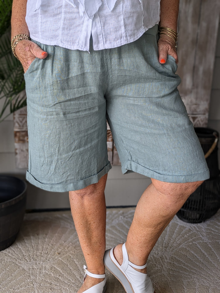 Istra Shorts